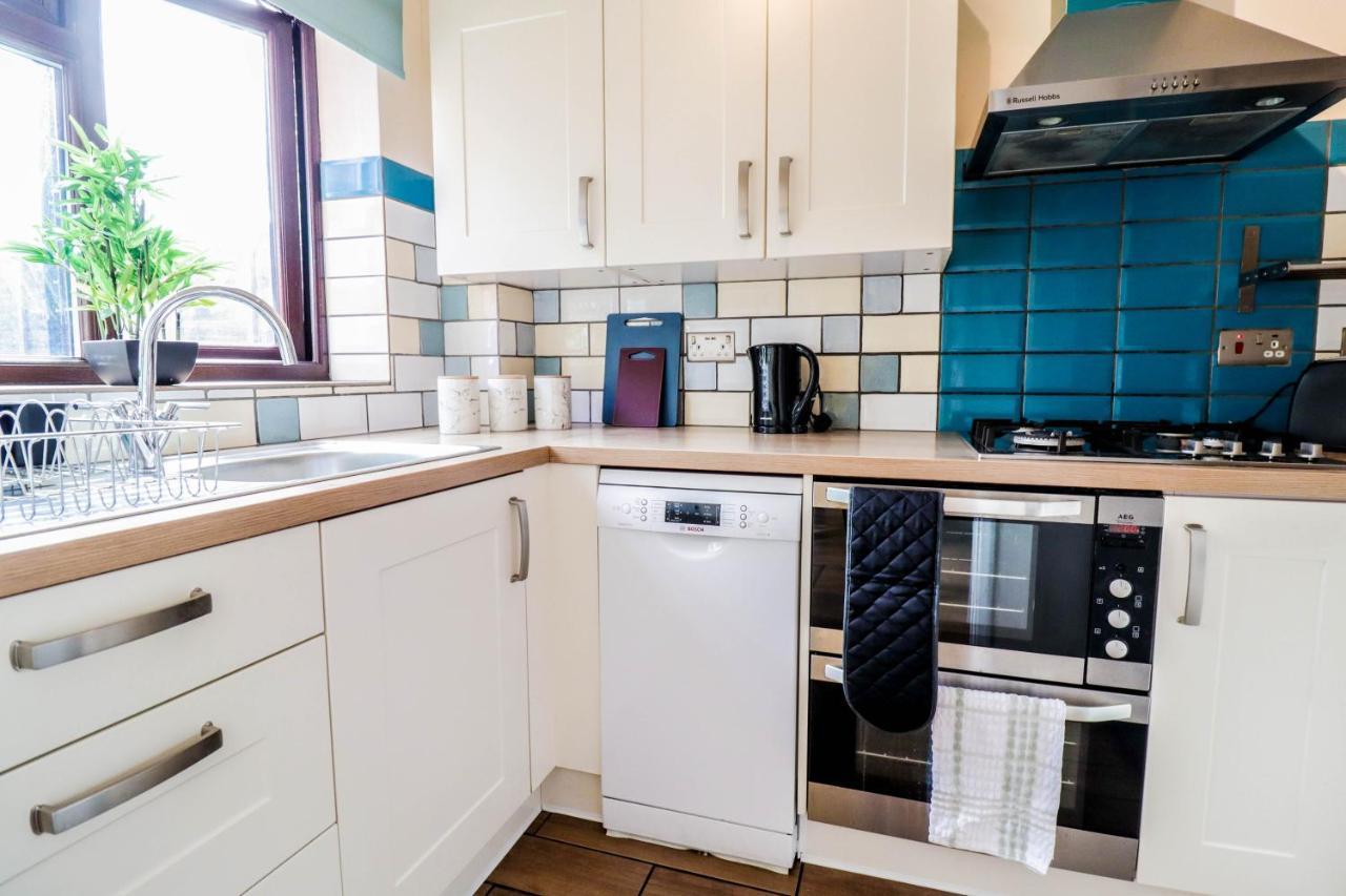 Spacious 1 Bed Flat-Free Parking Hillingdon Exterior foto