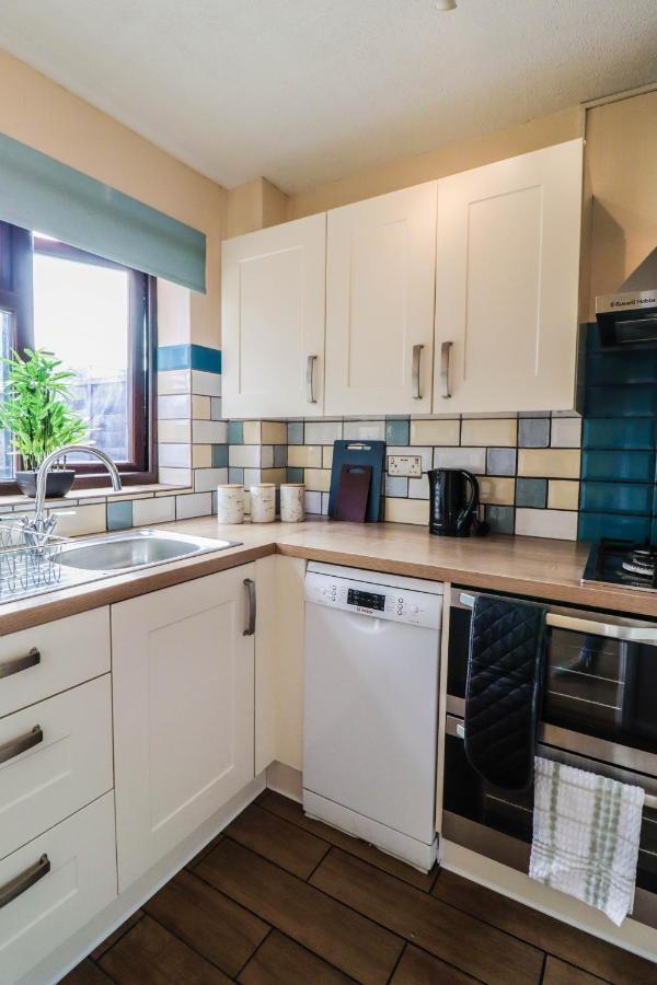 Spacious 1 Bed Flat-Free Parking Hillingdon Exterior foto