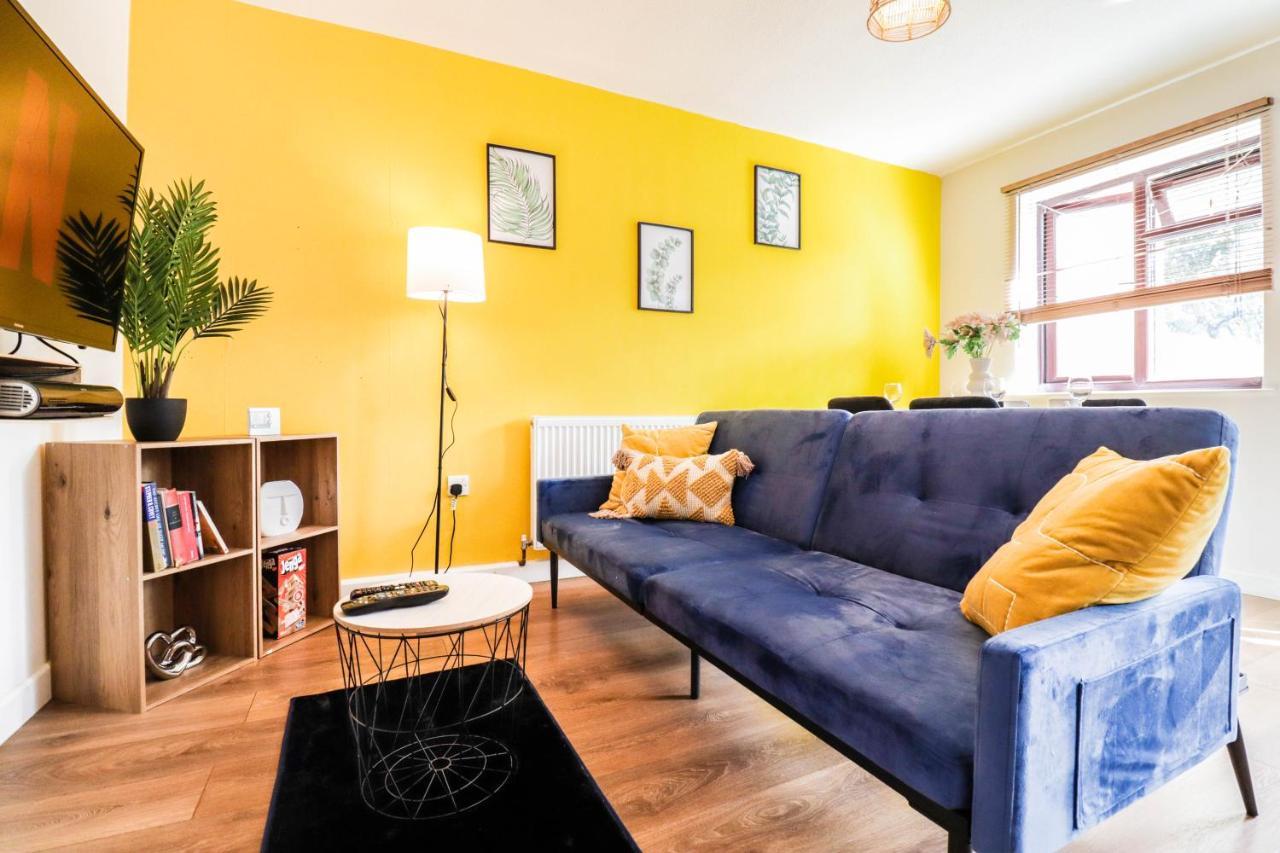 Spacious 1 Bed Flat-Free Parking Hillingdon Exterior foto