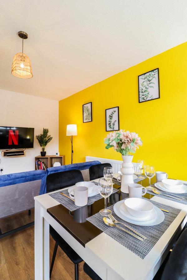 Spacious 1 Bed Flat-Free Parking Hillingdon Exterior foto