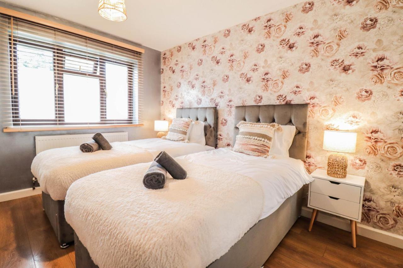 Spacious 1 Bed Flat-Free Parking Hillingdon Exterior foto